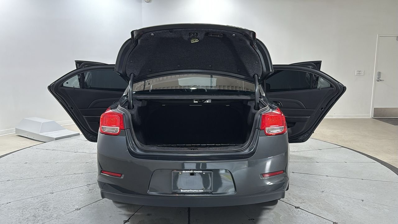 Used 2014 Gray Chevrolet LT image 16