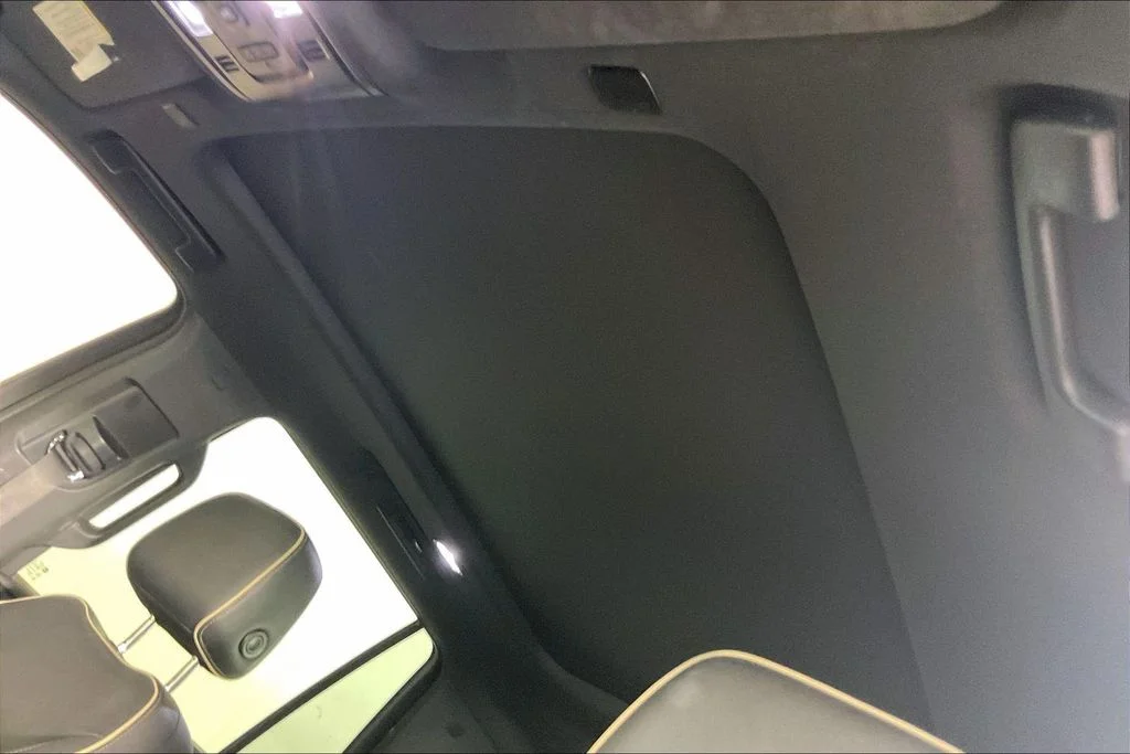 Certified Used 2023 White GMC SLT image 3
