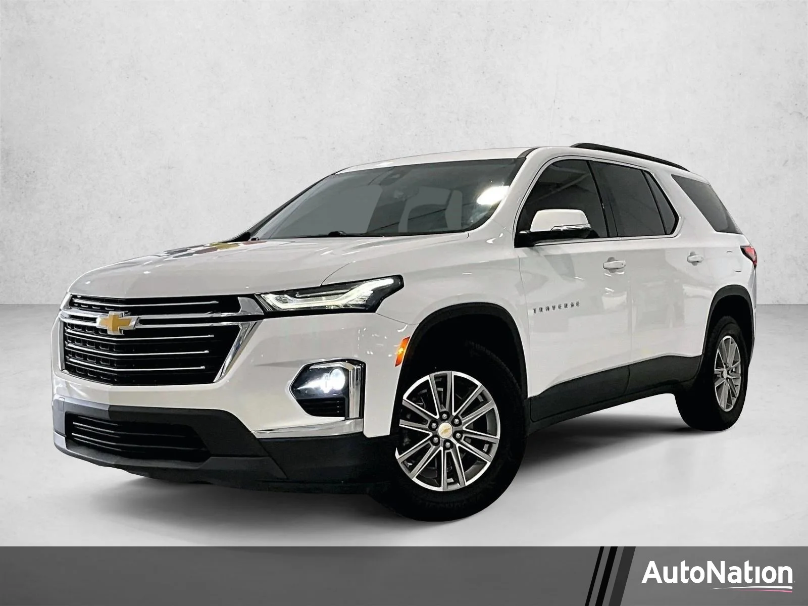 Used 2023 Summit White Chevrolet LT Leather image 1