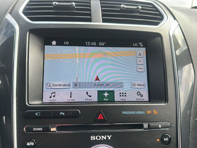 Used 2017 Red Ford Limited image 21