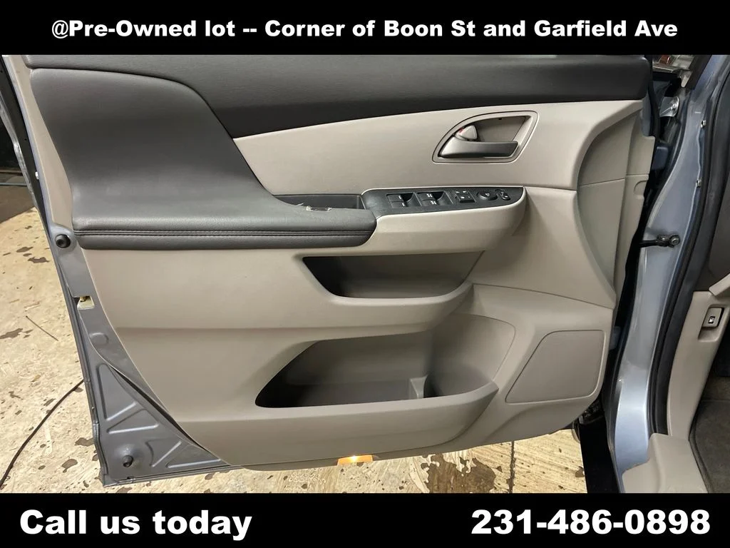 Used 2012  Honda EX-L image 14