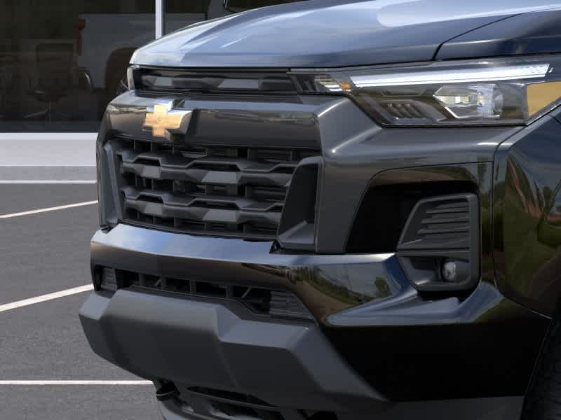 2025 Chevrolet Colorado LT - Photo 13