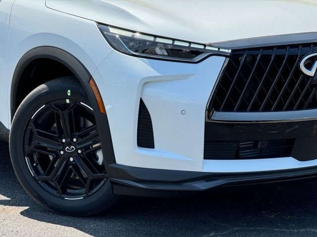 New 2026 RADIANT WHITE INFINITI Sport AWD image 6