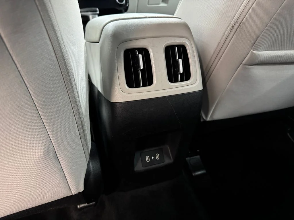 Used 2025 Blue Hyundai SEL image 24