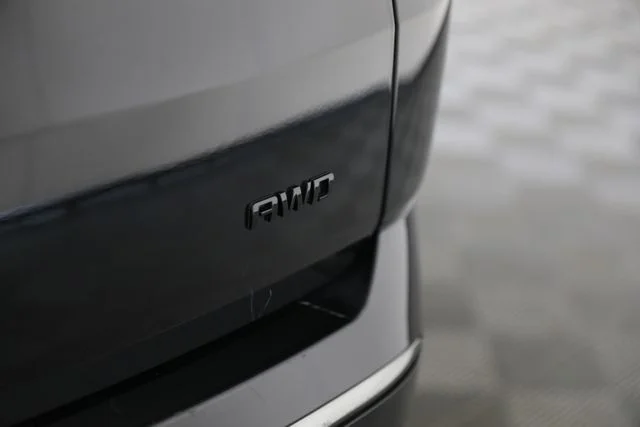 Used 2019 Black Chevrolet Premier image 15