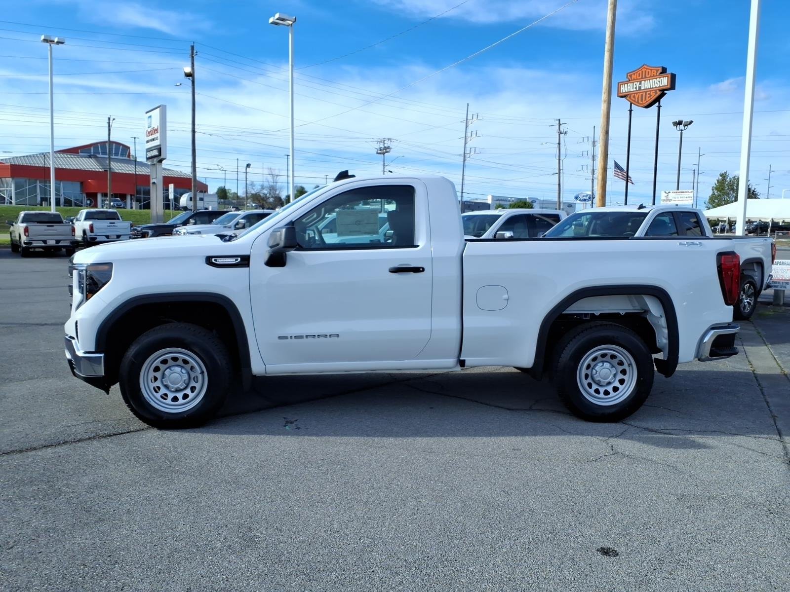 New 2026 Summit White GMC Pro image 2
