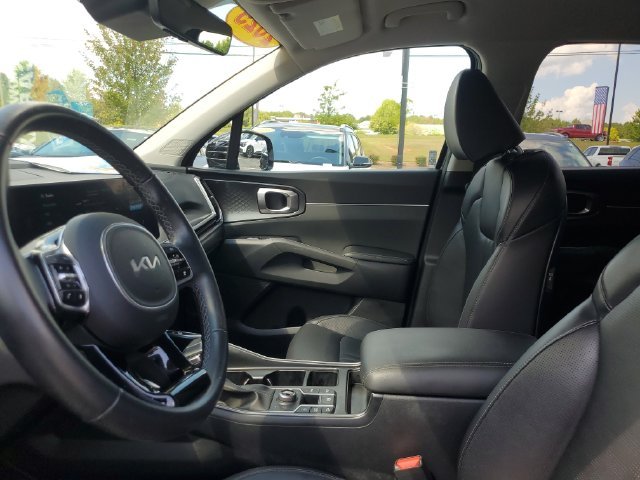 Certified Used 2025 Ebony Black Kia S image 23