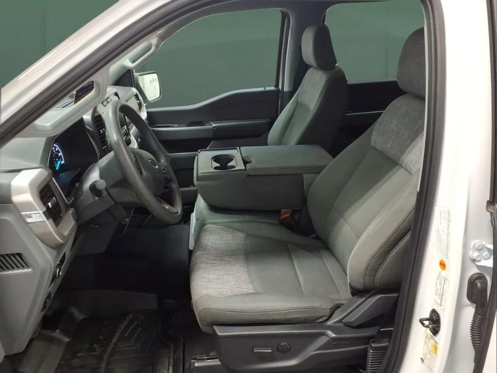 Certified Used 2023 Oxford White Ford XLT image 26