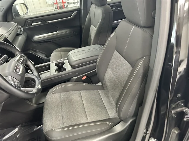 Used 2025 BLACK GMC FWD Elevation image 16
