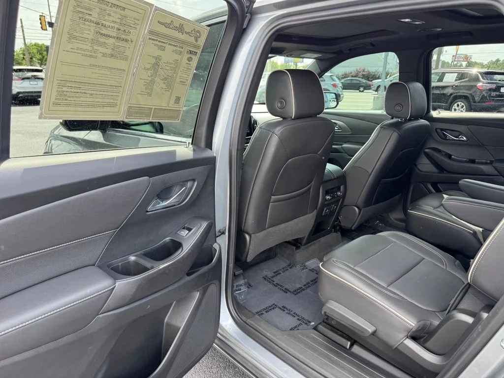 Used 2023 Gray Chevrolet Premier image 40