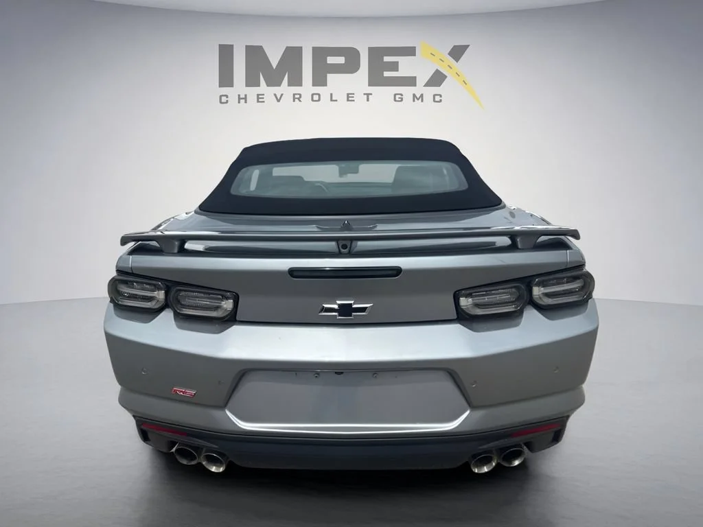 Used 2024 Sharkskin Metallic Chevrolet 3LT image 4