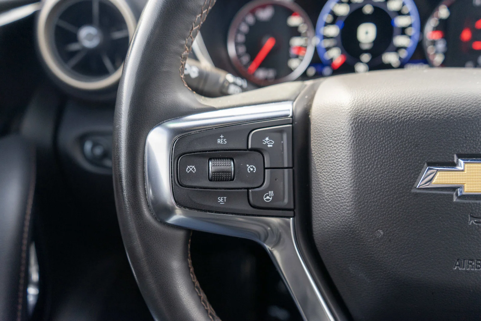 Used 2024 Black Chevrolet Premier image 25