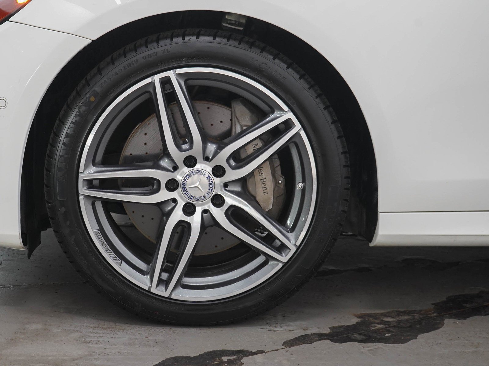 Used 2017 Polar White Mercedes-Benz E 400 image 30