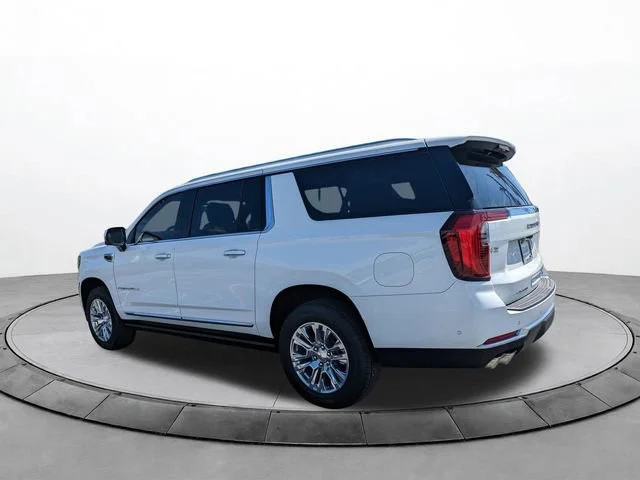 2026 GMC Yukon XL Denali - Photo 6