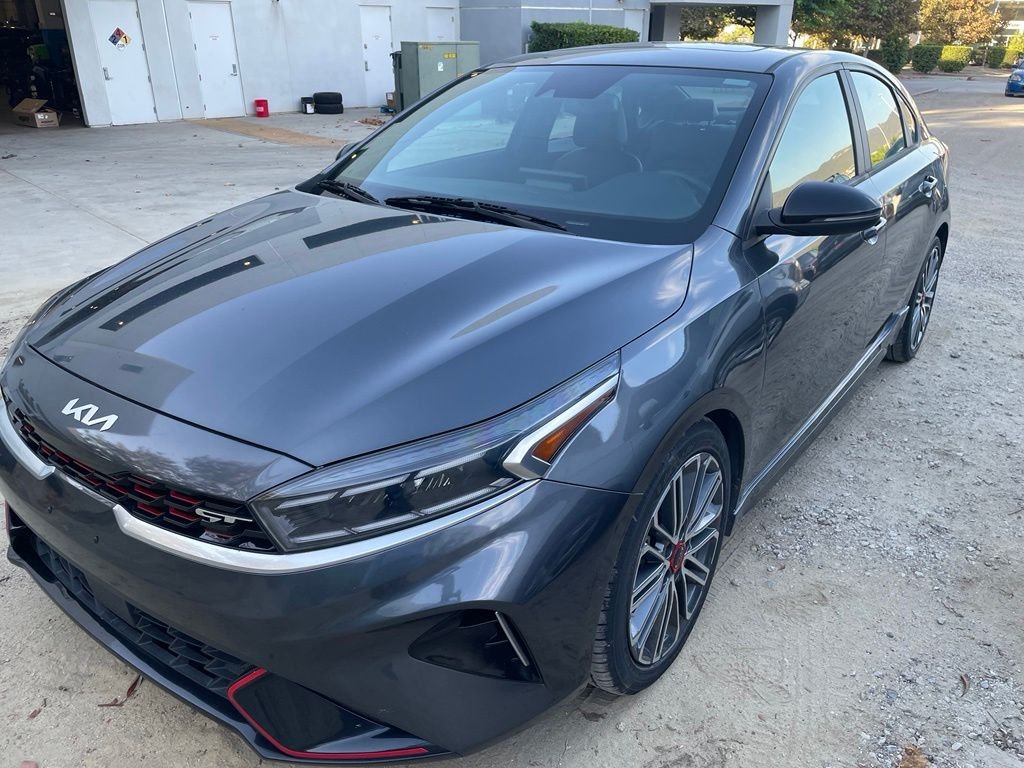 Used 2022 Gray Kia GT image 4