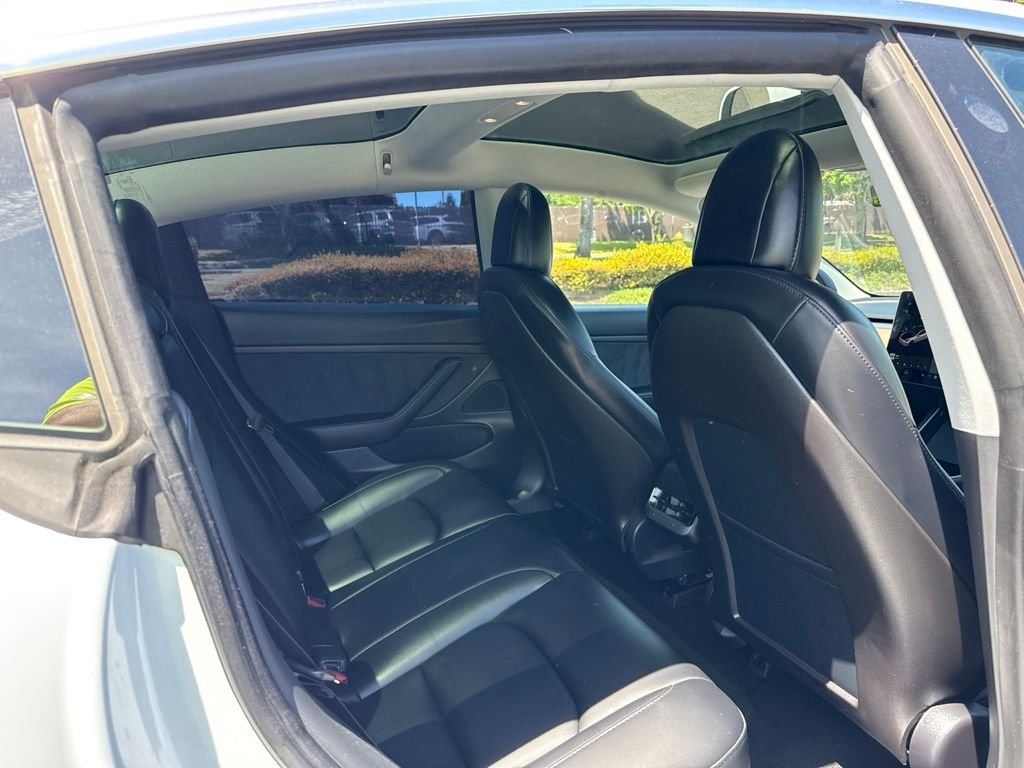 Used 2020 Pearl White Multi-Coat Tesla Standard Range Plus image 18