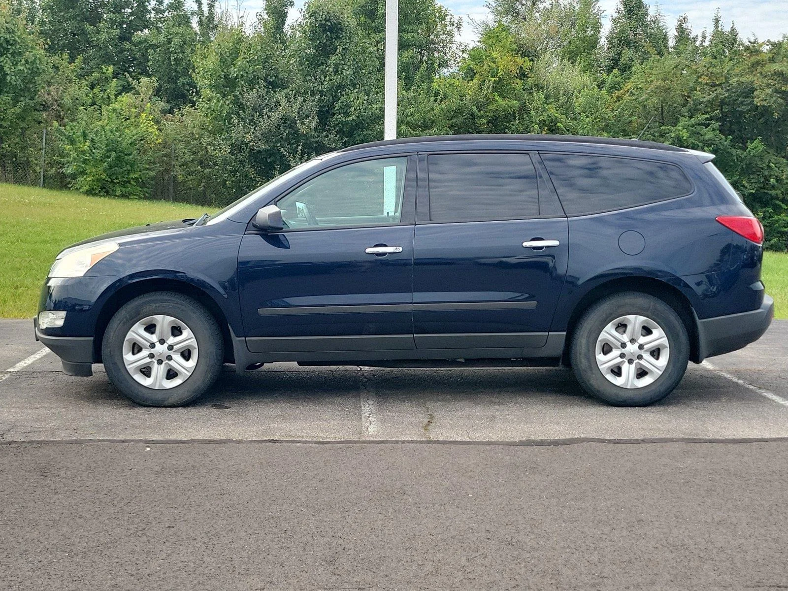 Used 2012 Dark Blue Metallic Chevrolet LS image 5