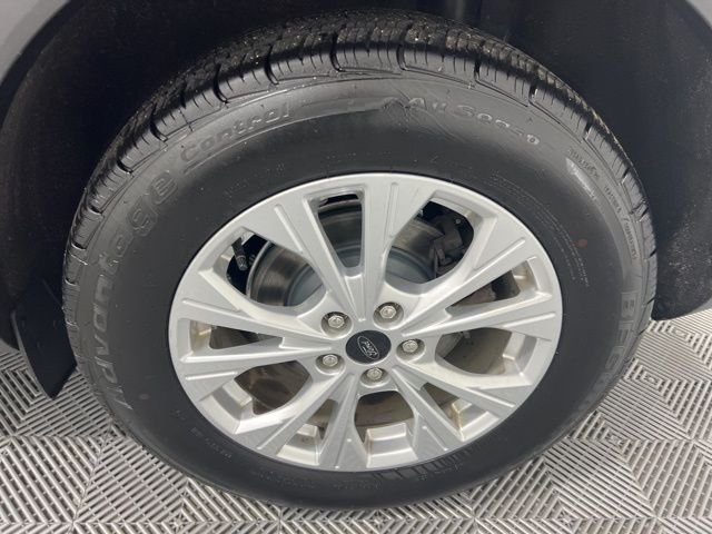 Used 2023 Black Ford Active image 9