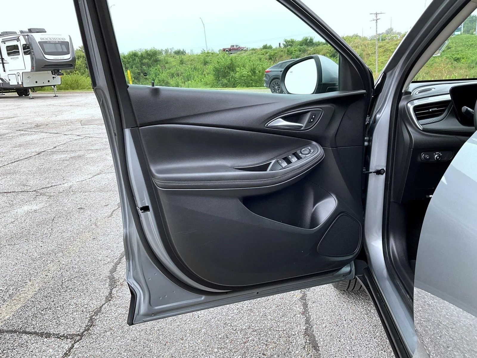 Used 2024 Gray Buick Preferred image 9