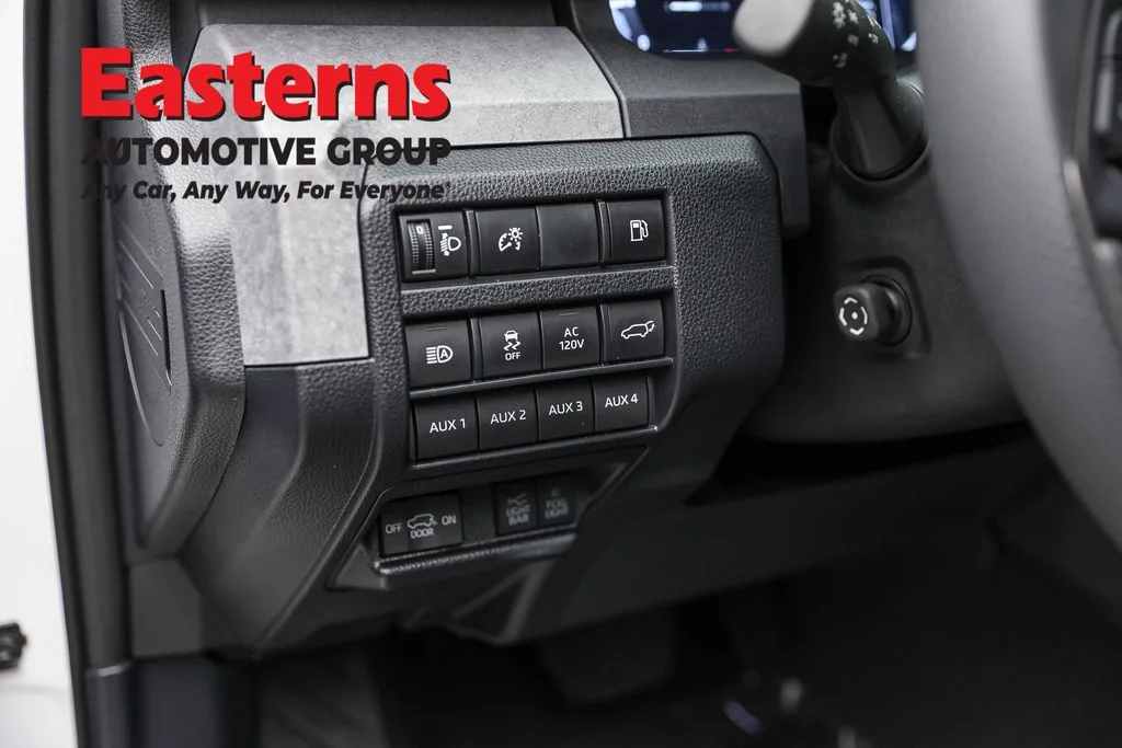 Used 2025 White Toyota Trailhunter image 20