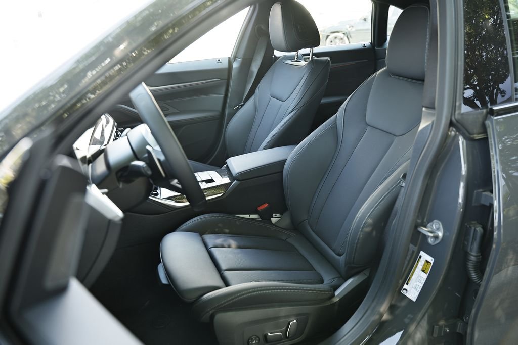 2026 BMW 4 Series M440i - Photo 19
