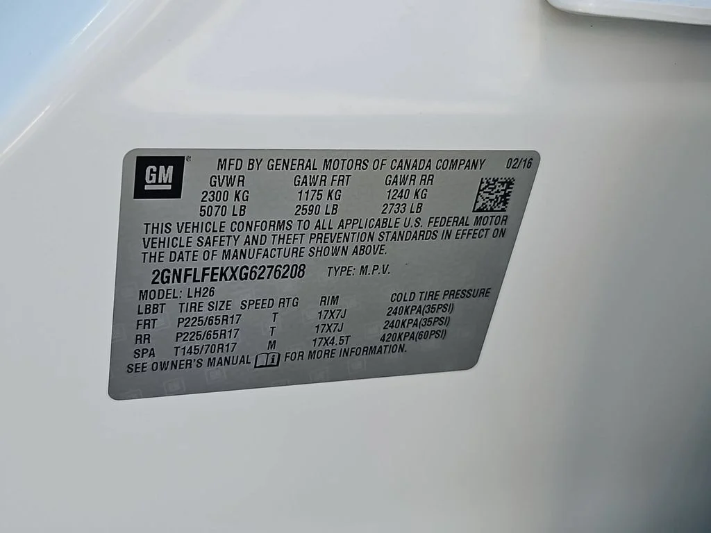 Used 2016 Iridescent Pearl Tricoat Chevrolet LT image 32