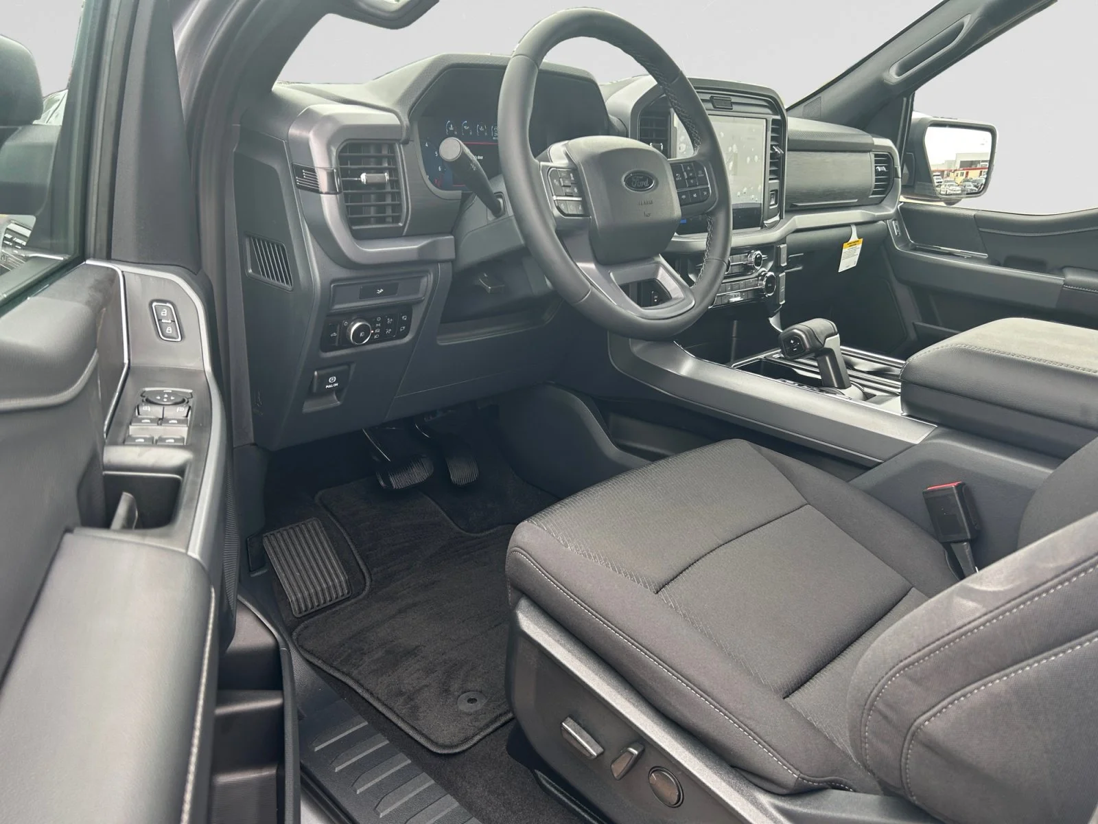 New 2026 Iconic Silver Metallic Ford XLT image 13