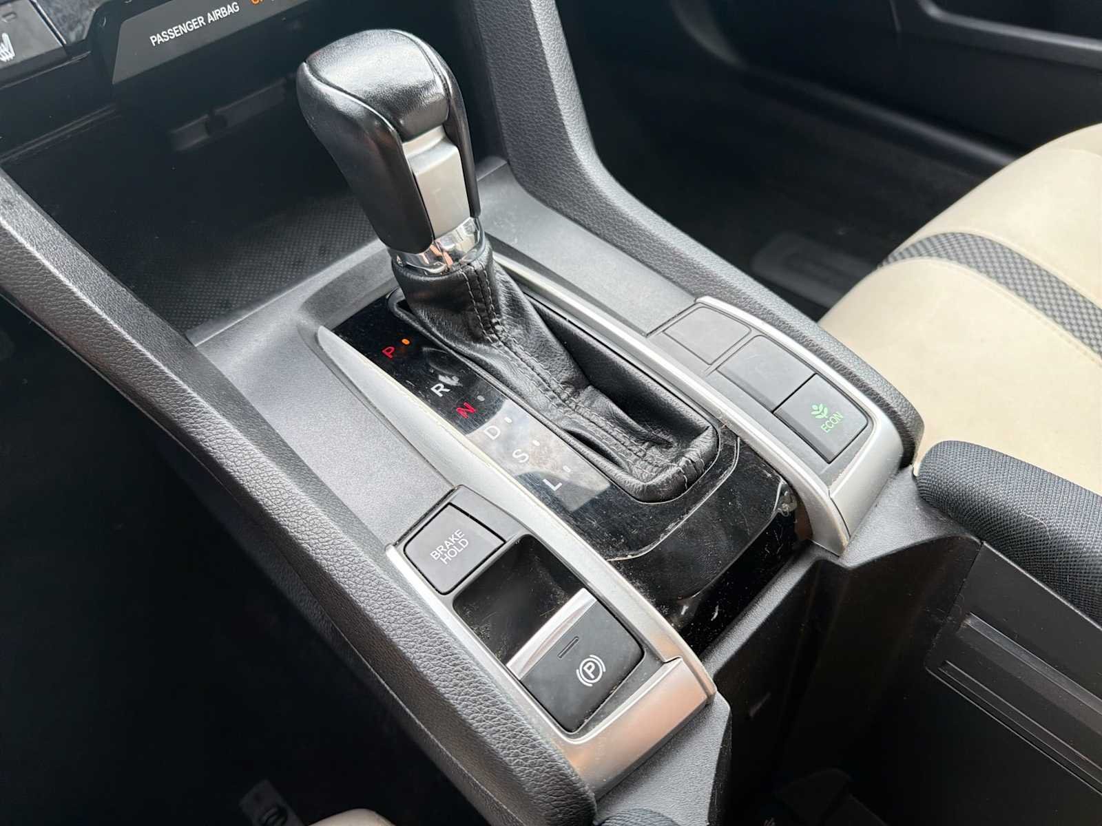 Used 2019 Platinum White Pearl Honda EX image 30