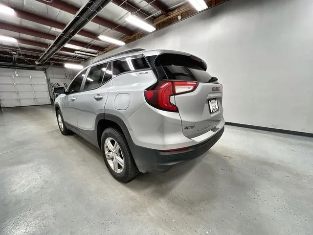 2022 GMC Terrain SLE - Photo 6