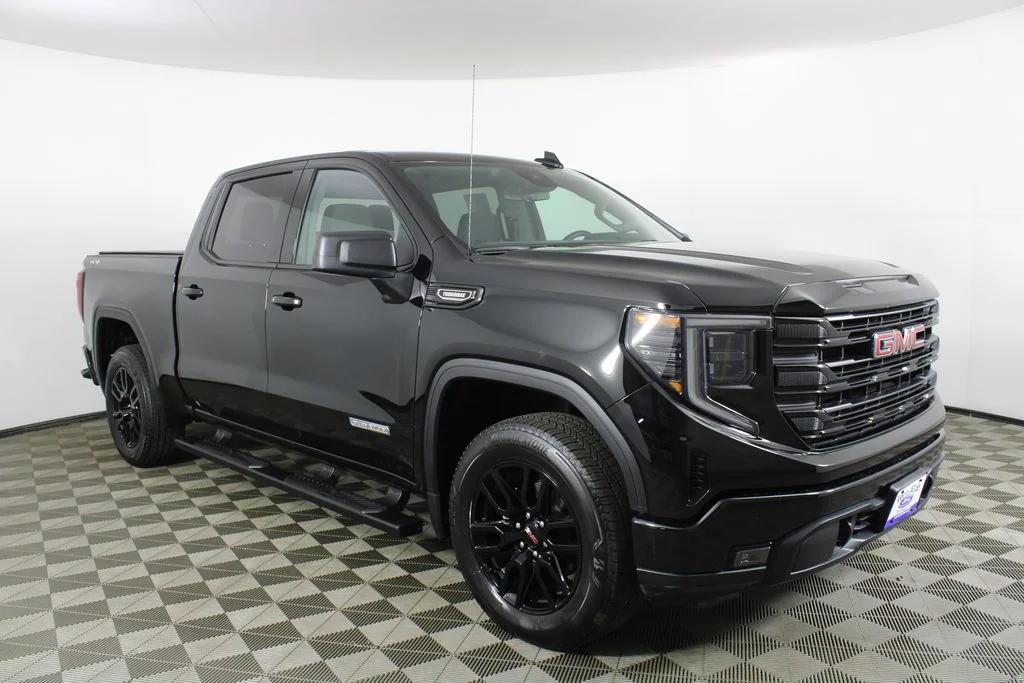 2026 GMC Sierra 4WD Crew Cab Std Box Elevation 3VL's photo