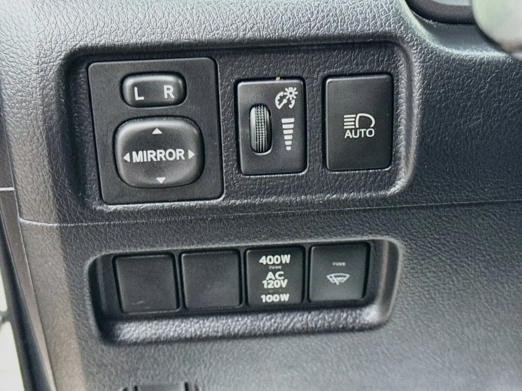Used 2022 White Toyota Trail image 10