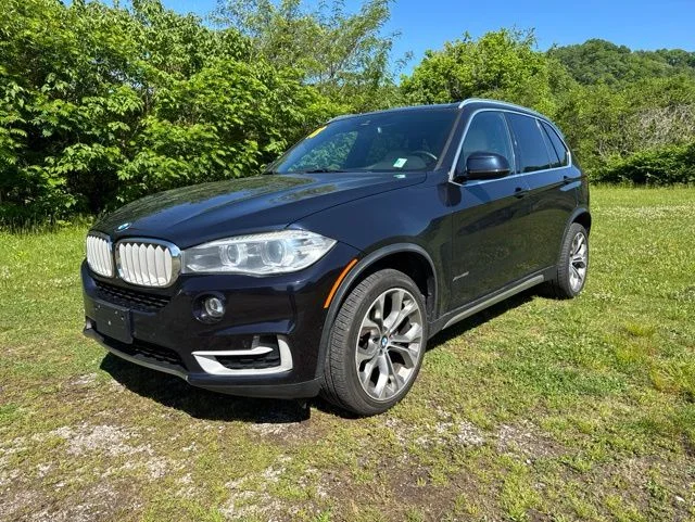 Used 2018 Blue BMW xDrive35i image 4