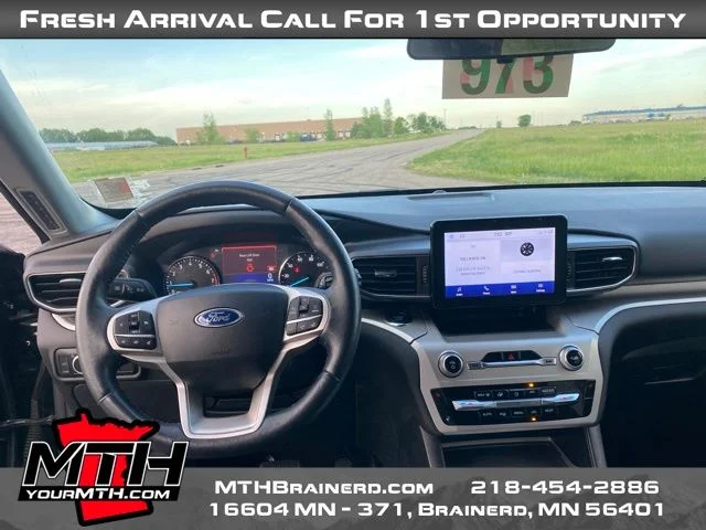 Used 2022 Black Ford XLT image 12