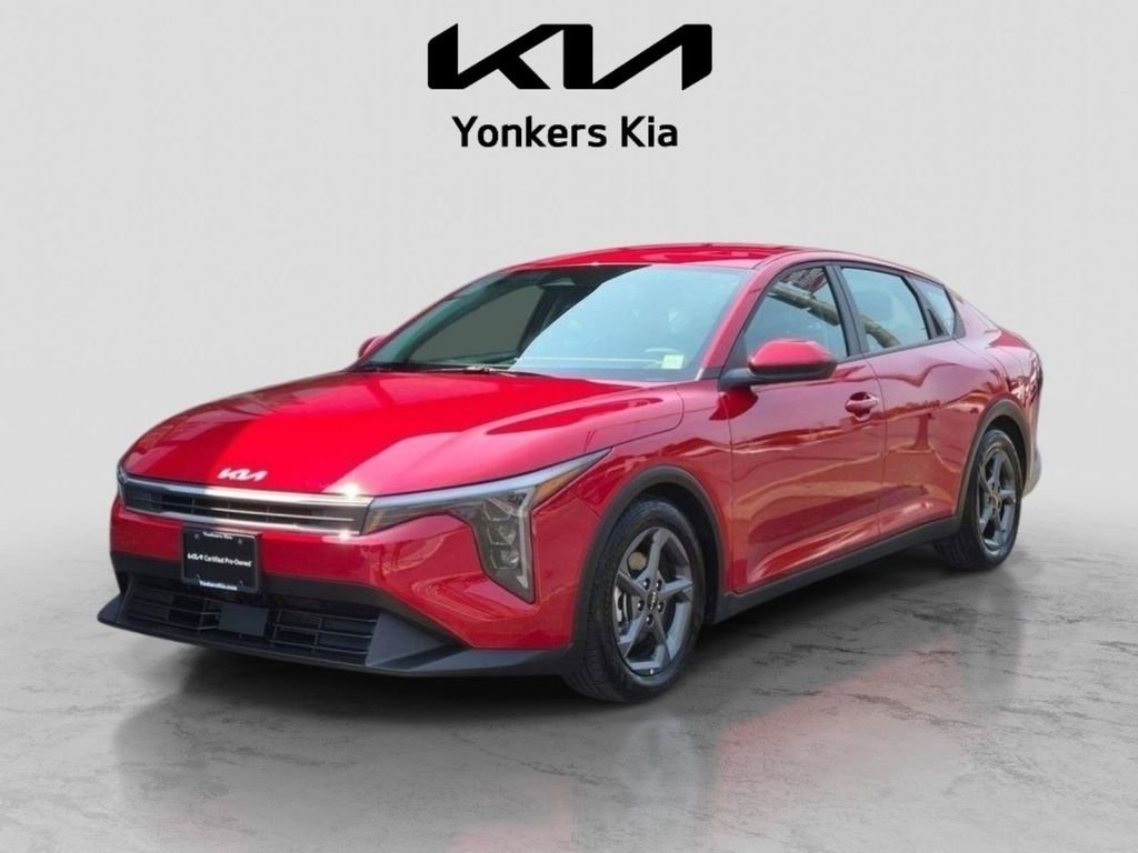 Used 2025 Red Kia LXS image 1