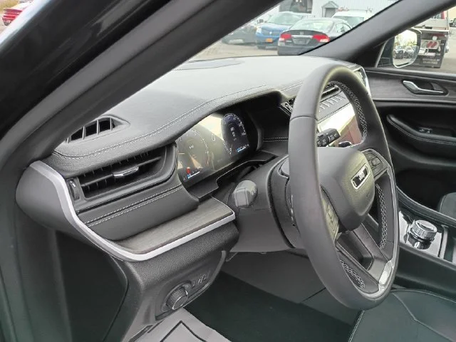 New 2026 Black Jeep Altitude image 11