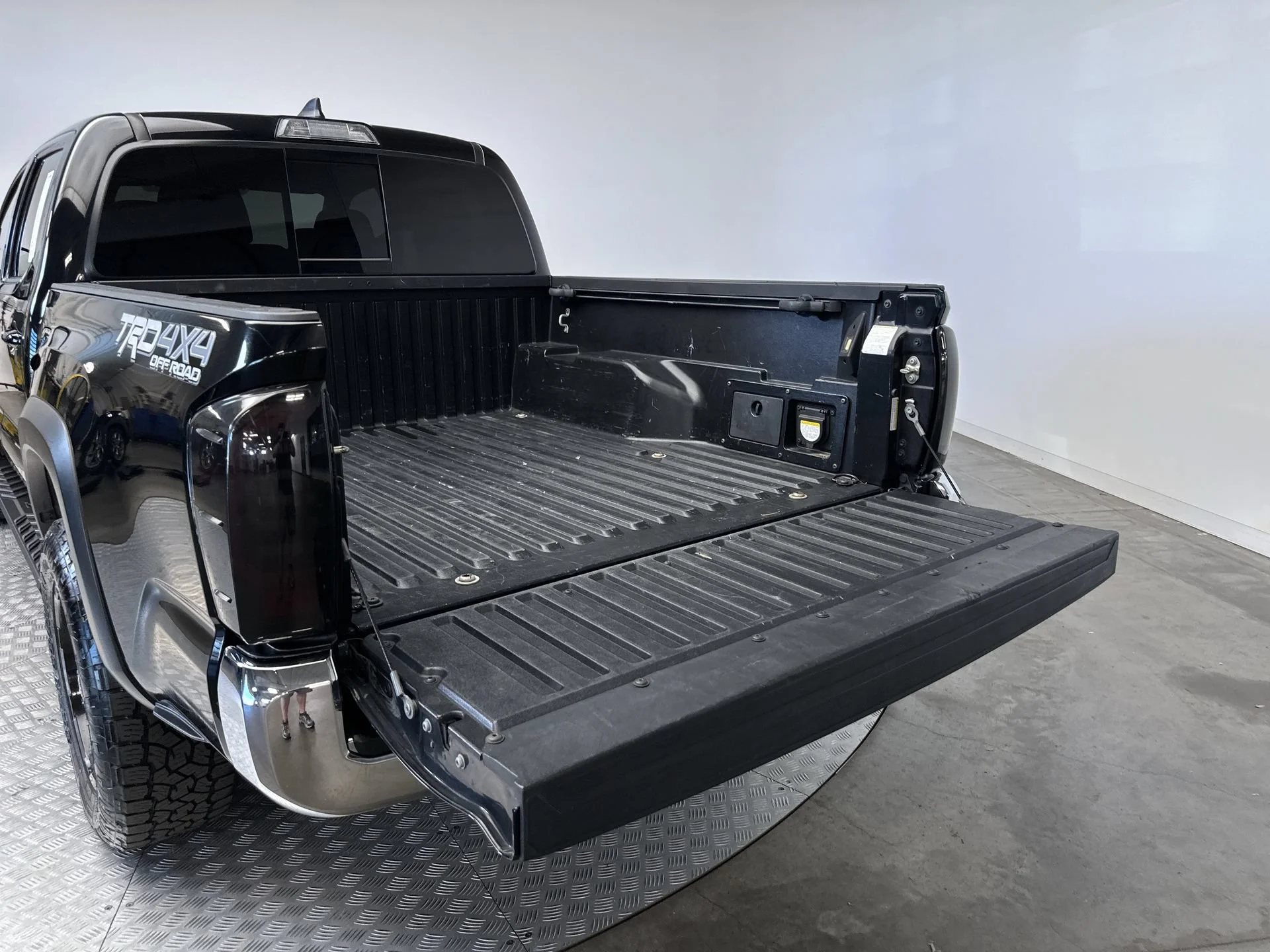 Used 2019 Midnight Black Metallic Toyota TRD Off Road image 26
