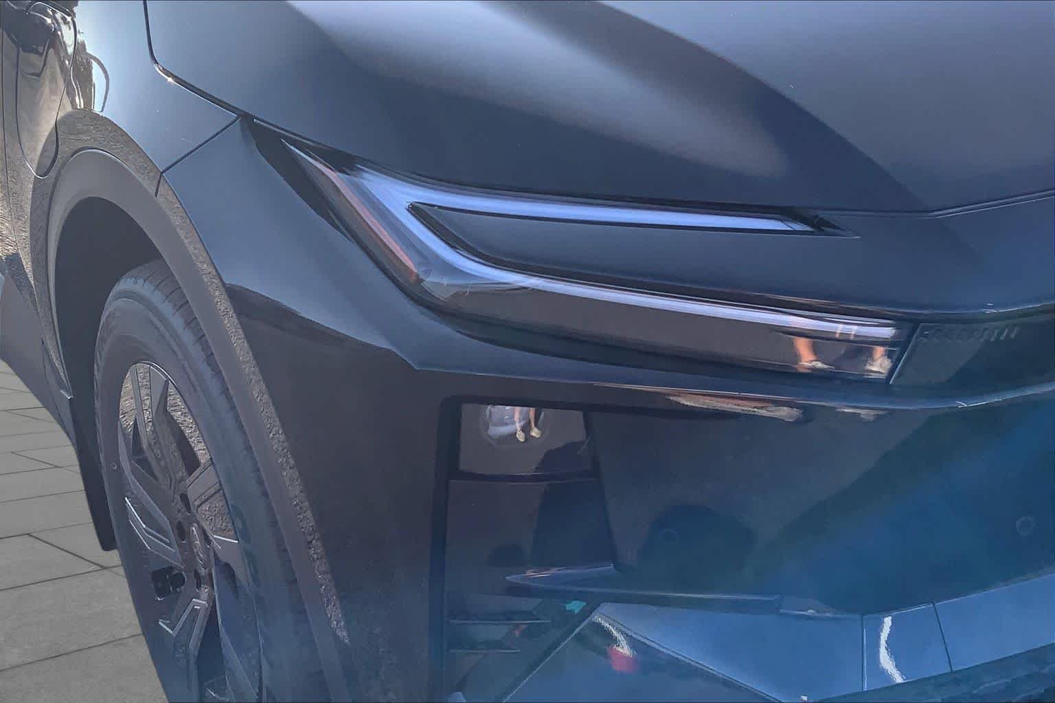 2026 Toyota C-HR SE - Photo 13