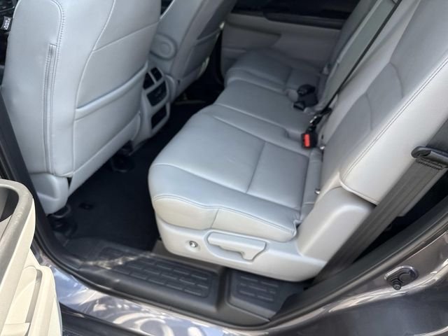 Used 2018 Gray Honda EX-L image 13