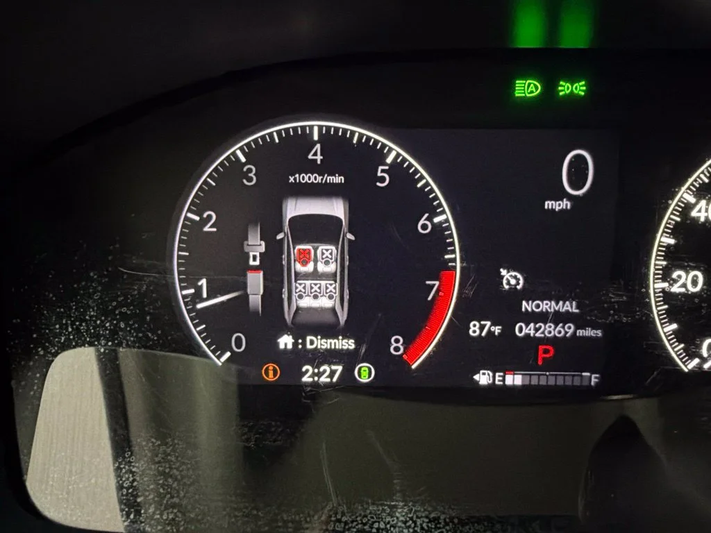 Used 2023 Gray Honda EX-L image 9