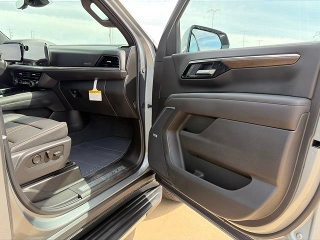 2026 Chevrolet Suburban High Country - Photo 52