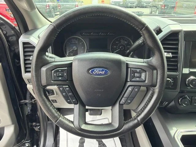 Used 2019 Agate Black Metallic Ford XLT image 20