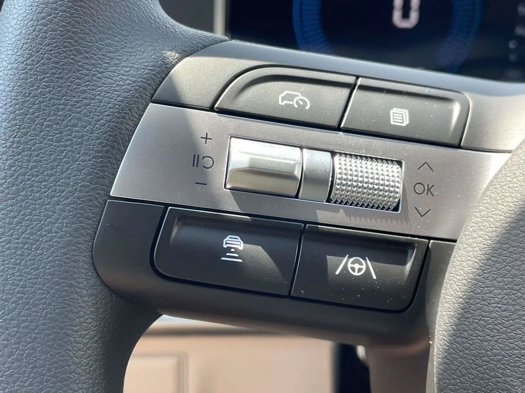 New 2026 Blue Hyundai SE image 23