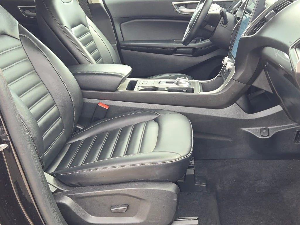 Used 2024 Black Metallic Ford SEL image 6