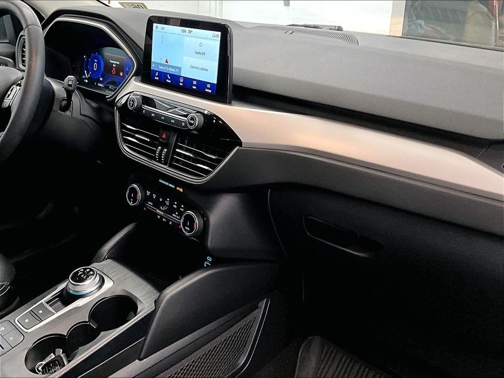 Used 2022 Black Metallic Ford SEL image 14