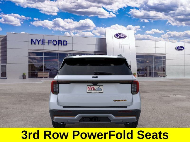 New 2026 Space White Metallic Ford Tremor® image 7