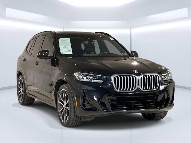 Used 2022 Black BMW xDrive30i image 3