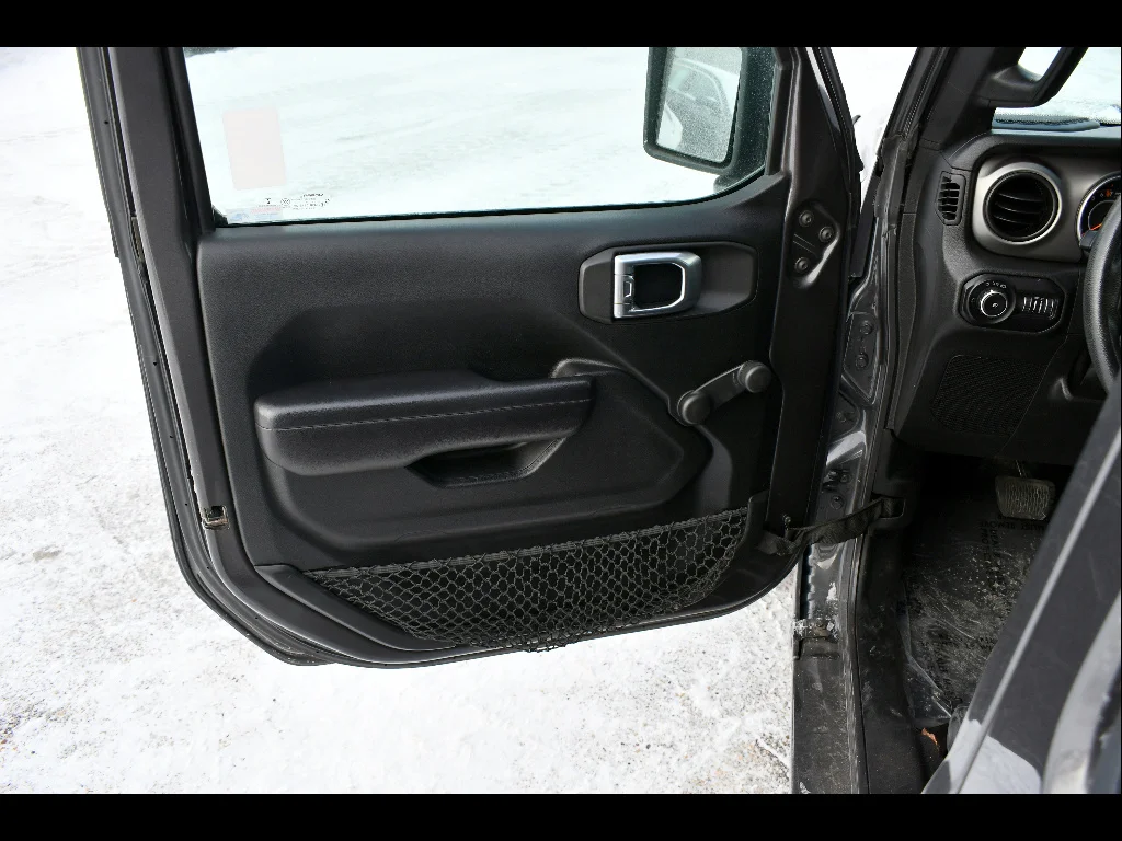 2018 Jeep All-New Wrangler Unlimited Sport - Photo 12