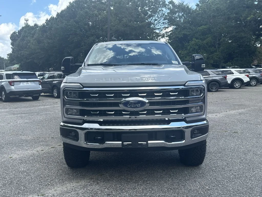 New 2026 Avalanche Ford Lariat image 2
