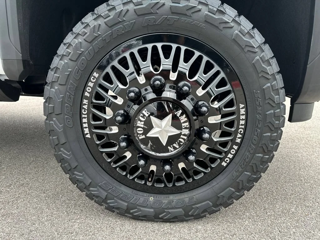 New 2026 Summit White GMC Denali Ultimate DRW image 18