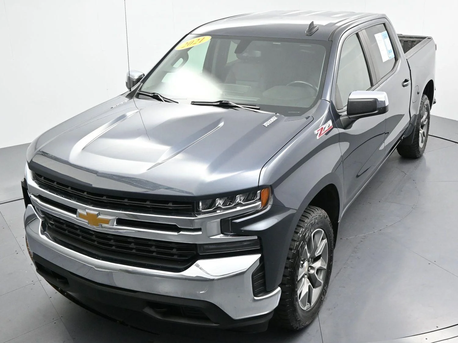 Used 2021 Shadow Gray Metallic Chevrolet LT image 40